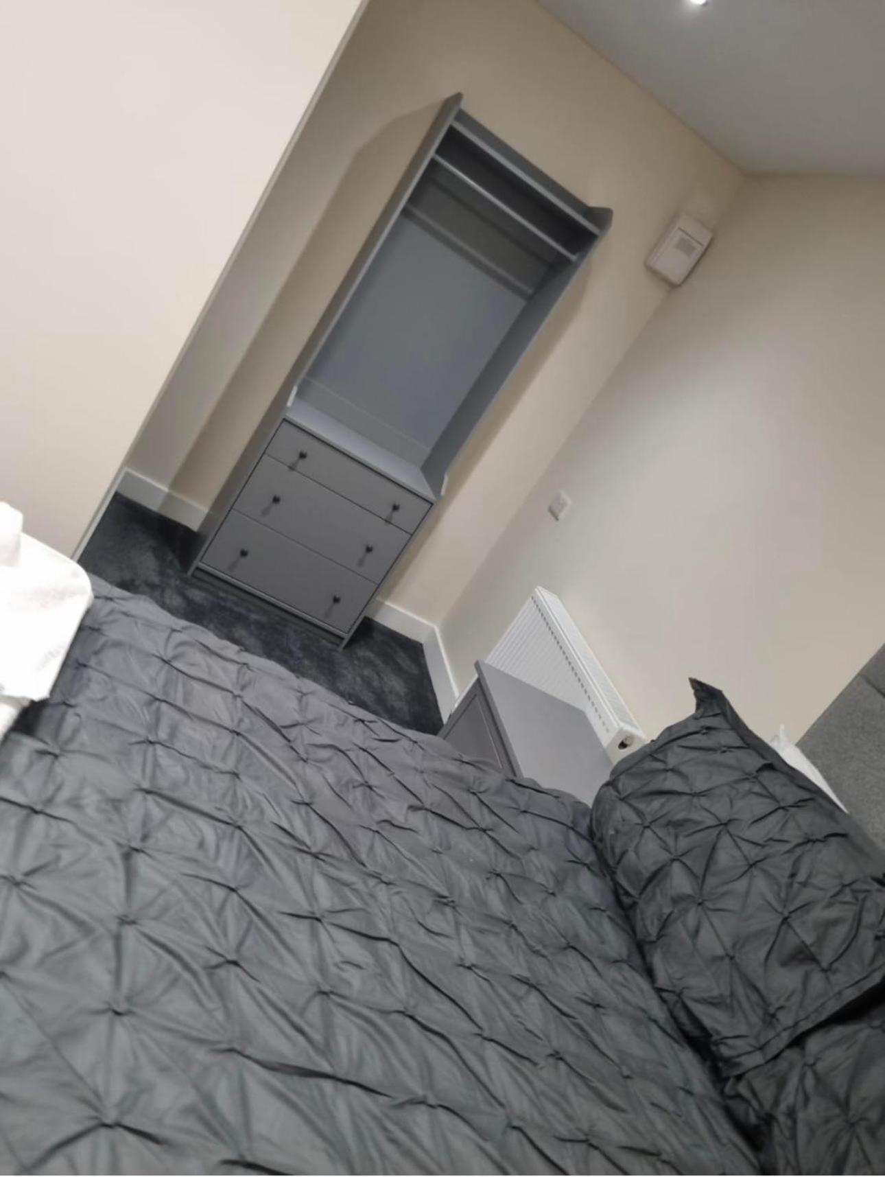 בנצ'ורי Burnett Arms Hotel מראה חיצוני תמונה
